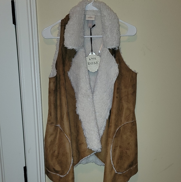 NWT Knox Rose Tan Off White Fleece Shearling Vest - Picture 1 of 8